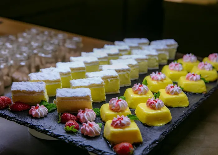 欧若拉酒店 酒店 4*