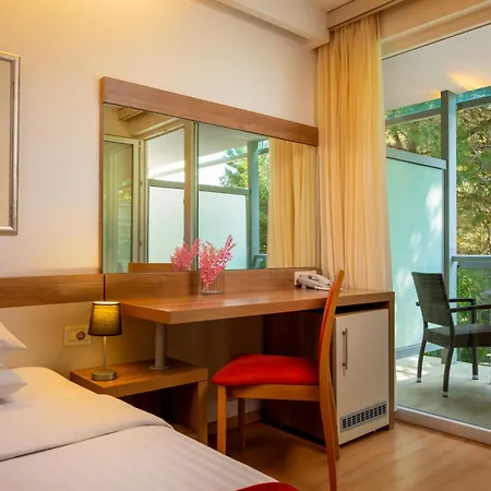 Aurora Hotel 4*