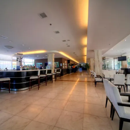 Aurora Hotel