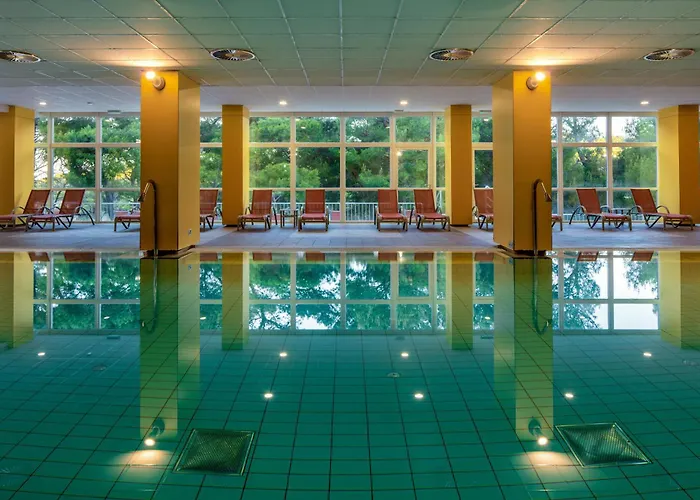 Aurora Hotel 4*